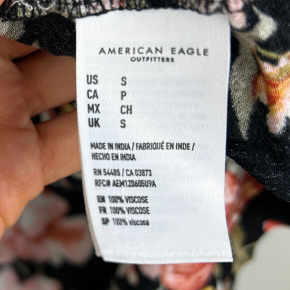 American Eagle Black Floral Short Ruffle Sleeve Blouse Top Peplum Flowy Shirt S - Picture 7 of 8